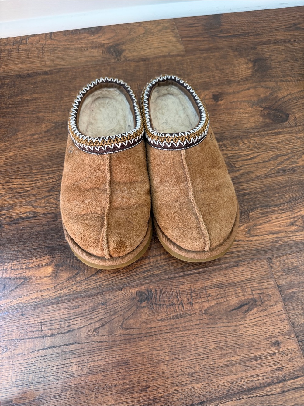UGG Women's Tasman Slipper in chestnut brown size 8 - Picture 8 of 8